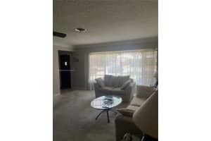2730 Ne 8th St, Pompano Beach