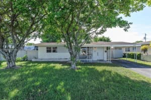 2310 Flamingo Dr, Miramar
