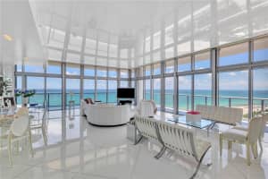 3737 Collins Ave Ph-1 Miami Beach, FL 33140 - MLS#A11848258