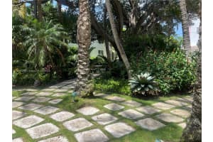 2421 Lake Pancoast Dr 4d Miami Beach, FL 33140 - MLS#A11848340