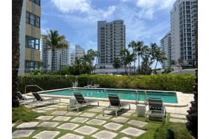 2421 Lake Pancoast Dr 4d Miami Beach, FL 33140 - MLS#A11848340