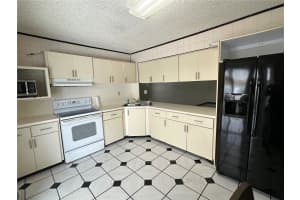 2190 W 60th St 21101 Hialeah, FL 33016 - MLS#A11848350