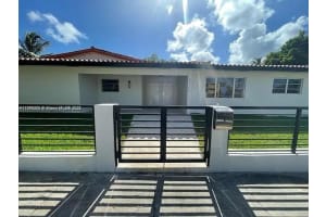 2710 Sw 31st Ave, Miami