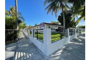 2710 Sw 31st Ave Miami, FL 33133 - MLS#A11848383