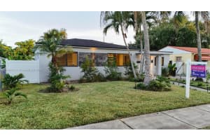 1040 NE 143rd St, North Miami, FL 33161 - MLS#A11848414