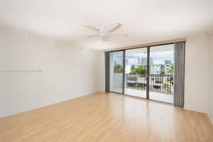 3703 Ne 166th St 408 North Miami Beach, FL 33160 - MLS#A11848419