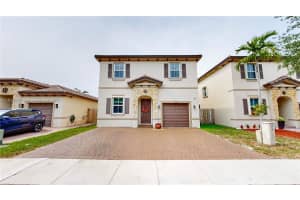 2389 Ne 4th St, Homestead