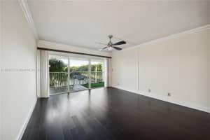 100 Lakeview Dr 202 Weston, FL 33326 - MLS#A11848472