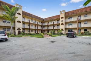 8880 Sunrise Lakes Blvd 310 Sunrise, FL 33322 - MLS#A11848477