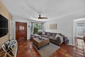 1013 Orange Isle Fort Lauderdale, FL 33315 - MLS#A11848478
