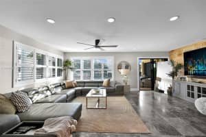 372 Golfview Rd 201, North Palm Beach, FL 33408 - MLS#A11848495
