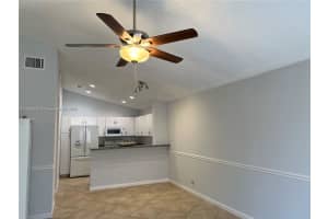 151 Sw 95th Ter 202 Pembroke Pines, FL 33025 - MLS#A11848516