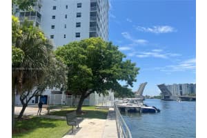 1505 N Riverside Dr, Pompano Beach, FL 33062, Sold 09/29/25