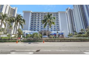 19201 Collins Ave 1119 Sunny Isles Beach, FL 33160 - MLS#A11848565