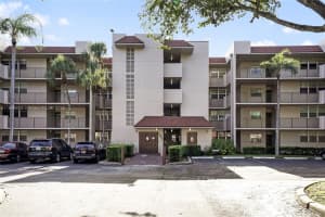 1831 Sabal Palm Dr 404, Davie