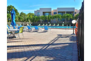 10425 Sw 112th Ave 324, Miami