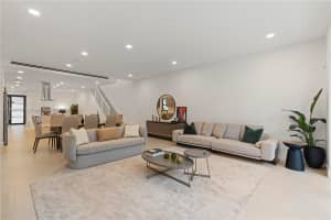 909 Ne 16th Ave 909 Fort Lauderdale, FL 33304 - MLS#A11848740