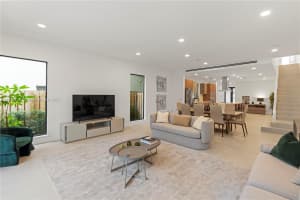 909 Ne 16th Ave 909 Fort Lauderdale, FL 33304 - MLS#A11848740