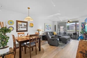 9181 Sunrise Lakes Blvd, Sunrise, FL 33322, Sold 10/01/25