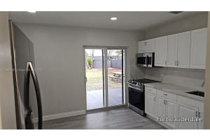 442 Sw 22nd Ave Fort Lauderdale, FL 33312 - MLS#A11848765