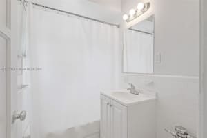 6860 Abbott Ave 4 Miami Beach, FL 33141 - MLS#A11848769