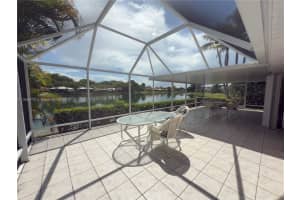 645 SE 25th Ln, Homestead, FL 33033 - MLS#A11848775