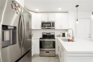 718 Executive Center Dr 112, West Palm Beach