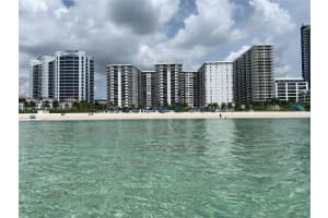 6039 Collins Ave 826, Miami Beach, FL 33140 - MLS#A11848780