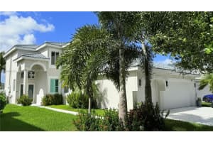 212 Sw 179th Ave, Pembroke Pines