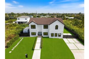 11761 Sw 226th Ter, Miami