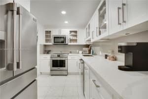 20301 W Country Club Dr APT 526, Aventura, FL 33180, - MLS#A11848875