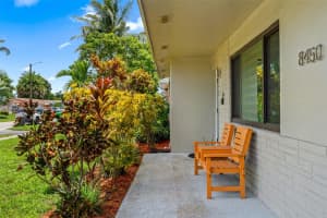 8450 Nw 28th St Sunrise, FL 33322 - MLS#A11848885