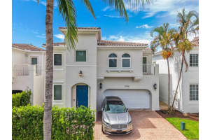 3156 Ne 212th Terrace, Aventura