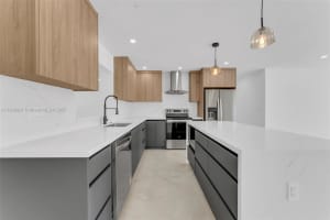 7993 W 18th Ln Hialeah, FL 33014 - MLS#A11848901