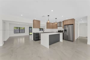 7993 W 18th Ln Hialeah, FL 33014 - MLS#A11848901