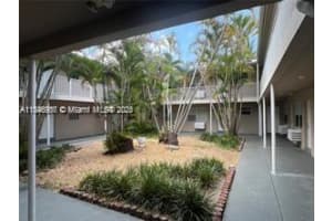 6511 Santona St C-17, Coral Gables, FL 33146 - MLS#A11848907