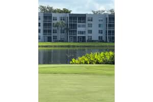 9450 Poinciana Pl 108 Davie, FL 33324 - MLS#A11848910