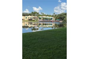 9450 Poinciana Pl 108 Davie, FL 33324 - MLS#A11848910