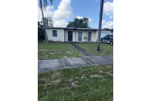 254 Ne 42nd Ct, Deerfield Beach
