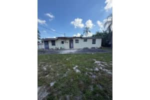 254 Ne 42nd Ct Deerfield Beach, FL 33064 - MLS#A11848948