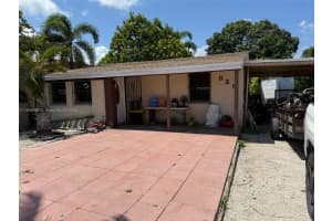 825 Ne 12th St, Homestead