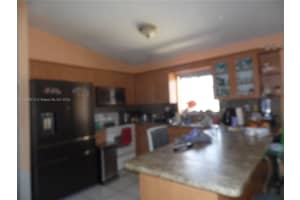 1695 W 6th Ave, Hialeah, FL 33010 - MLS#A11849013