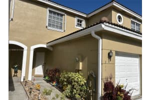 311 Sw 120th Ave 311, Pembroke Pines