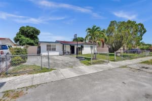 16031 Nw 18th Ct, Miami Gardens