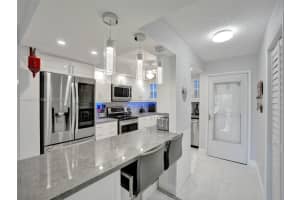 5860 Nw 44th St 314, Lauderhill