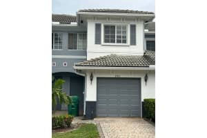 3593 Nw 13th St 3593, Lauderhill