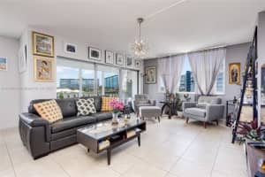4330 Hillcrest Dr 519, Hollywood