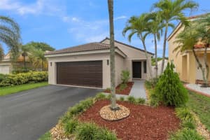 1592 S Salerno Cir, Weston