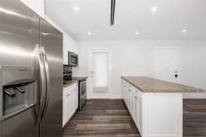 6910 Bay Dr 6, Miami Beach, FL 33141 - MLS#A11849117
