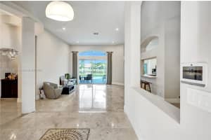 394 Mallard Ln Weston, FL 33327 - MLS#A11849124